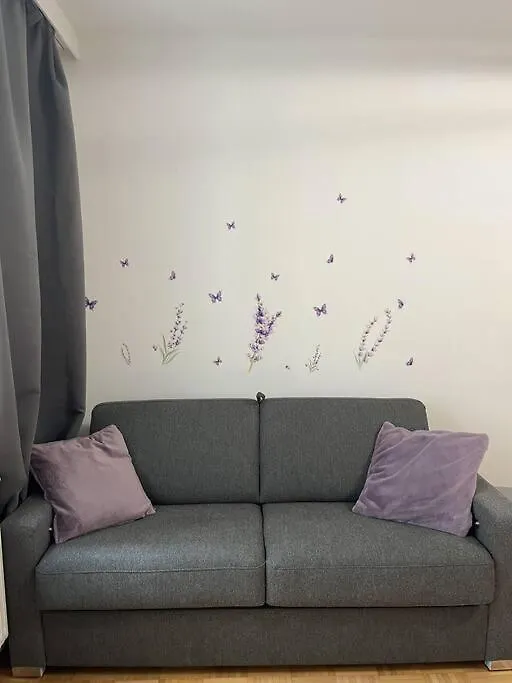 *Luxurious And Spacious Family Apartment* Wien 0*,  Österrike